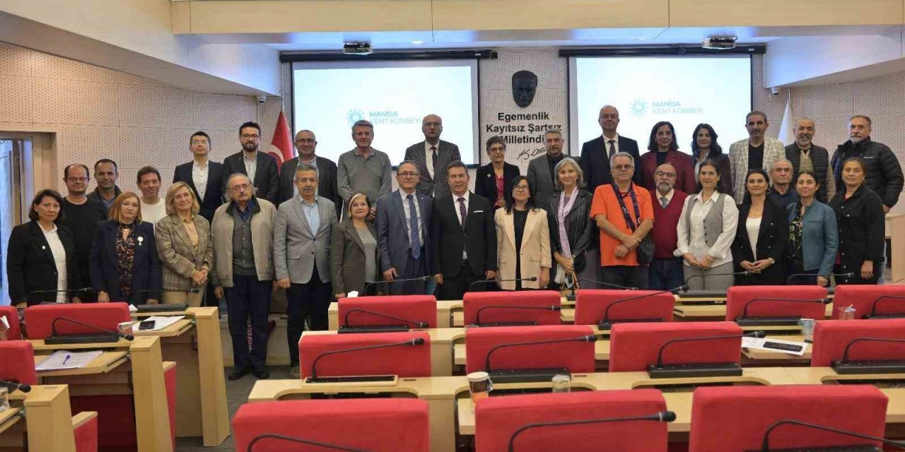 Bayraktar’dan ’Tüm ilçelere kent konseyi kurulsun’ çağrısı