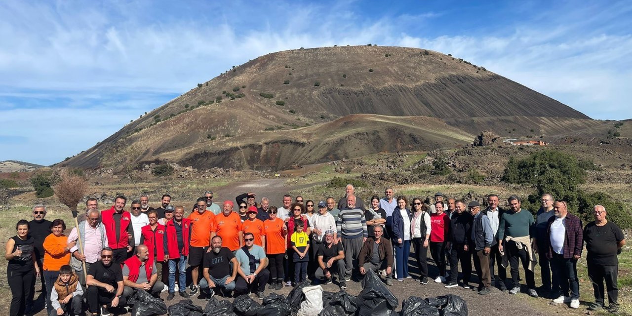 Manisa Kamp Karavan Derneği üyeleri Kula Jeoparkı’nı gezdi
