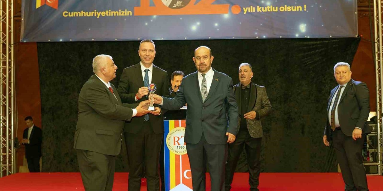 Muğla Valisi Akbıyık ‘Yılın Valisi’ seçildi