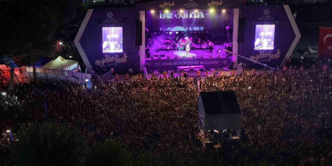 Aydın Büyükşehir Belediyesi, sevilen sanatçıları gençlerle buluşturmaya devam ediyor