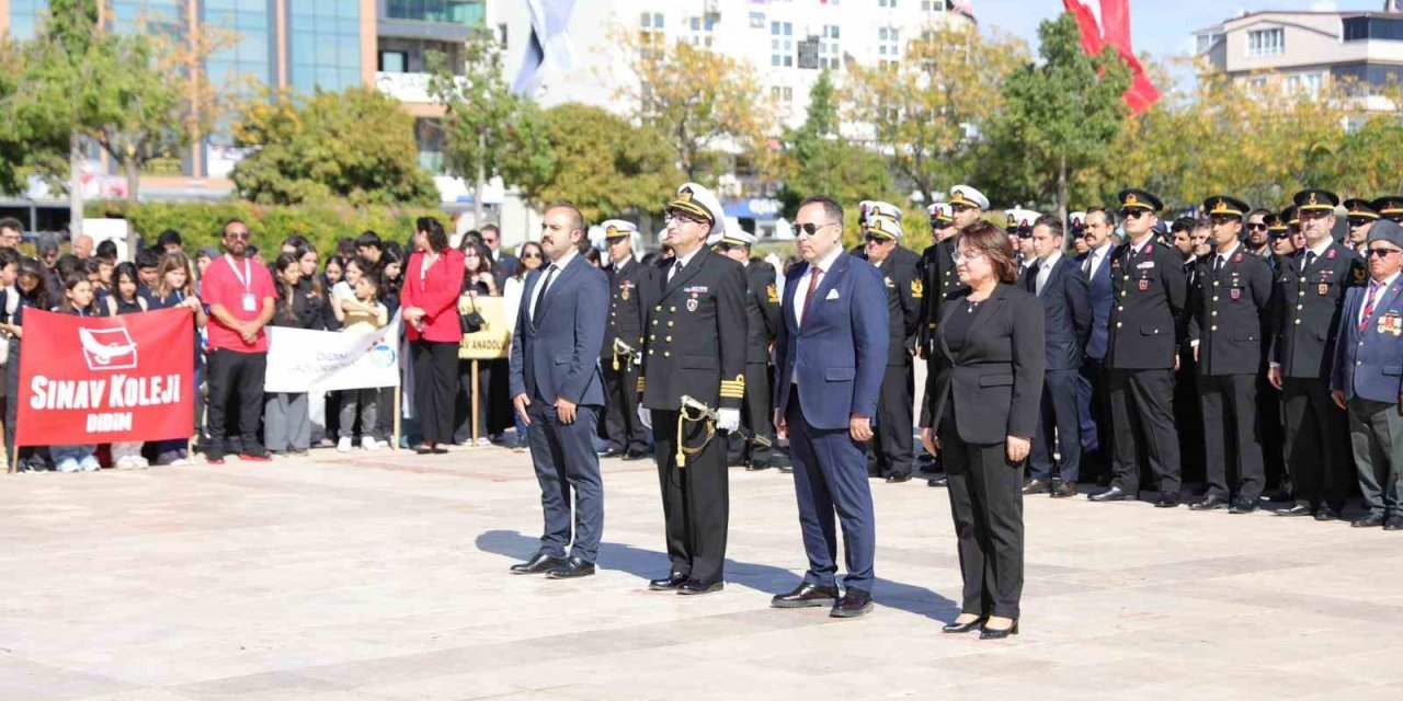 Didim’de 29 Ekim Cumhuriyet Bayramı coşkuyla kutlandı