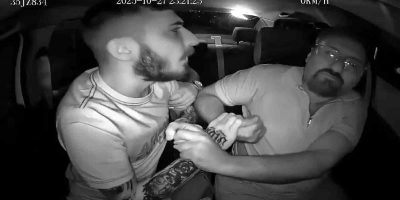 İzmir’de taksi şoförünün darbedildiği anlar kamerada