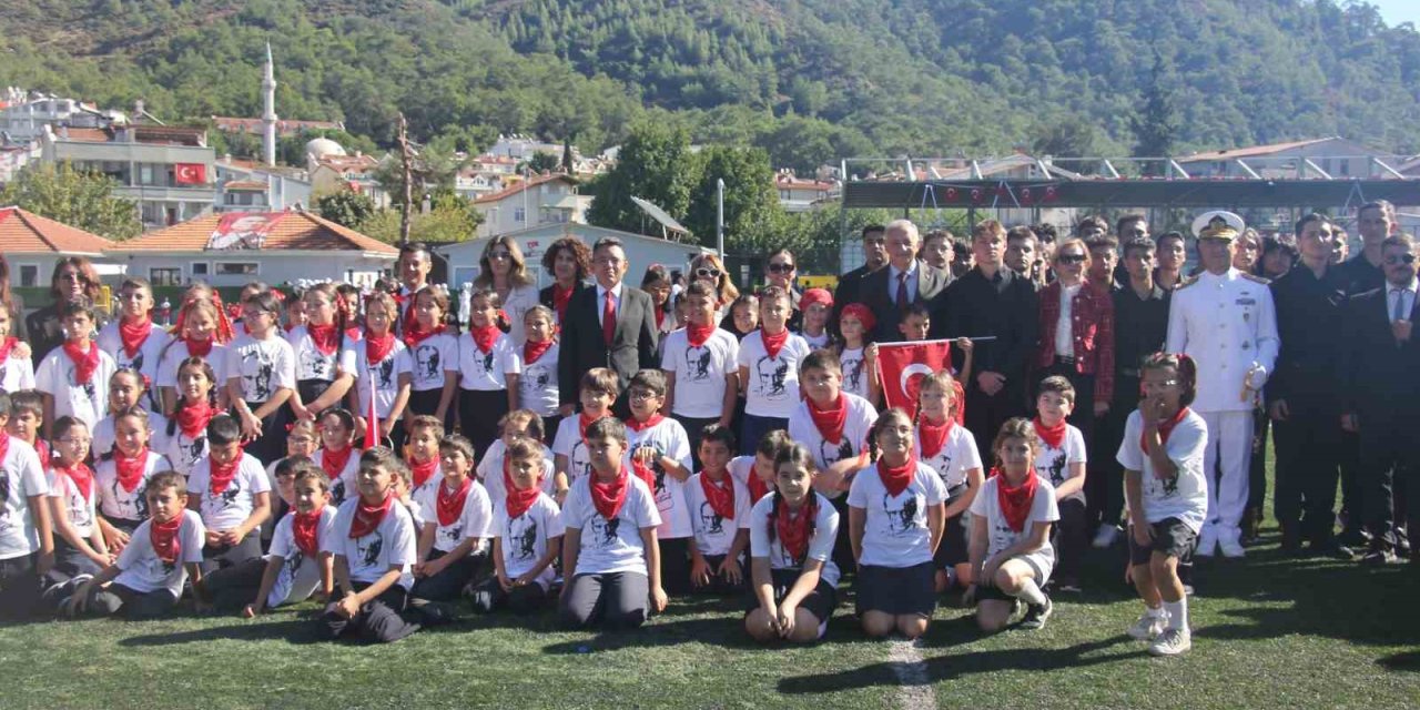 Marmaris’te Cumhuriyet’in 102. yılı coşkuyla kutlandı