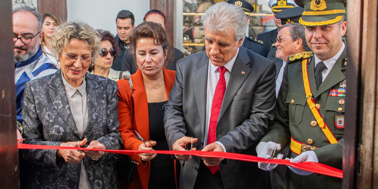 Derici Mustafa Gürbüz Anadolu Lisesi öğrencilerinden anlamlı cumhuriyet sergisi