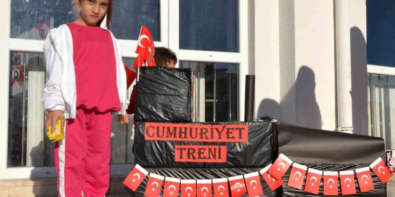 Okullarda cumhuriyet coşkusu