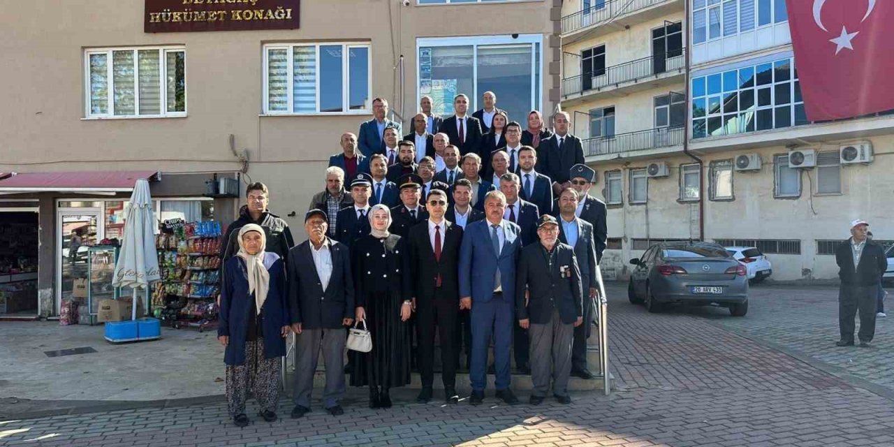 Başkan Pütün; "29 Ekim Cumhuriyet Bayramı’nı en içten duygularımla kutluyorum"