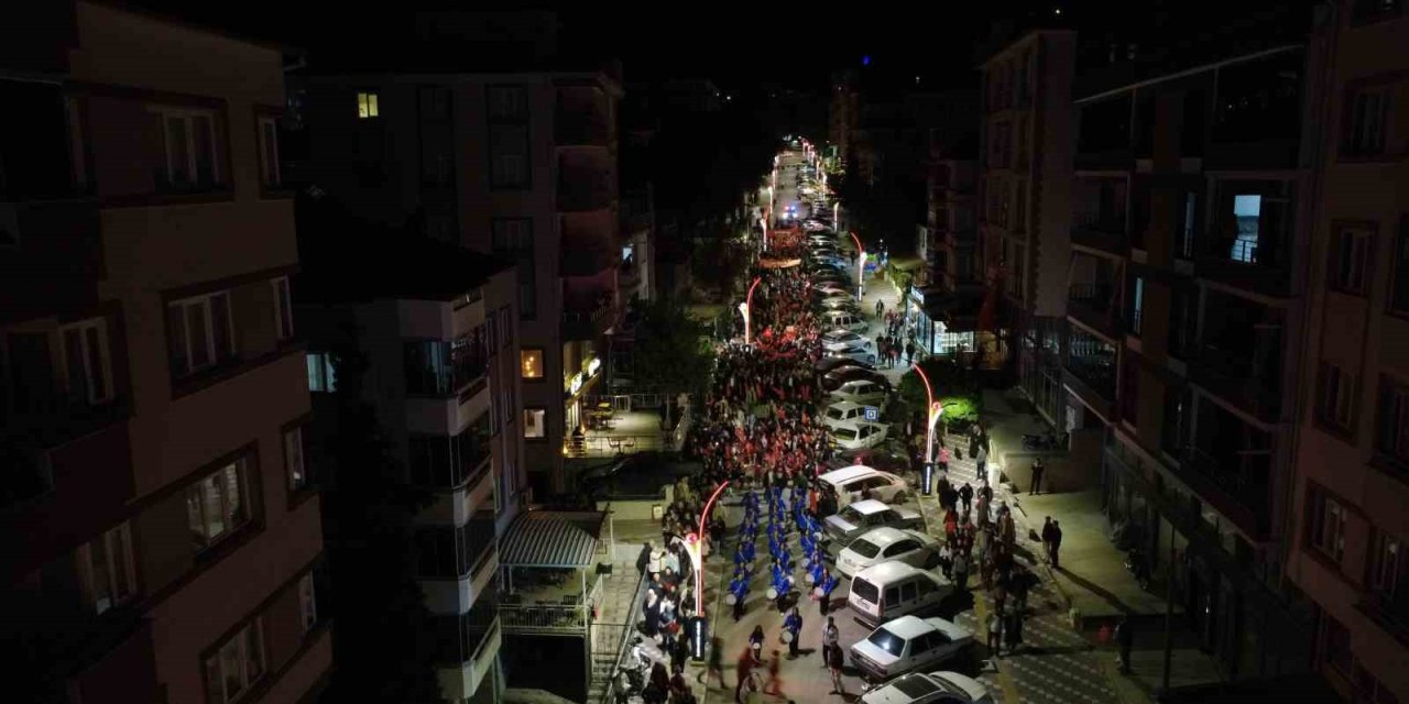 Demirci’de fener alayı coşkusu