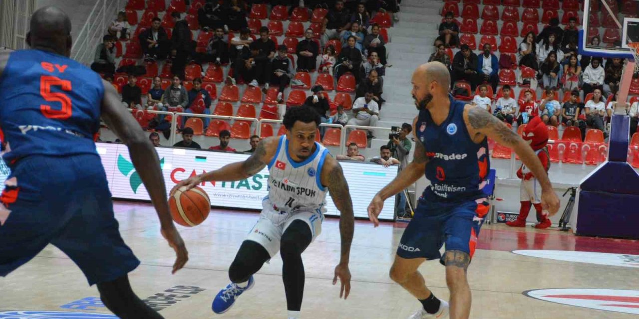 Aliağa Petkimspor, Avrupa’da 3’te 2 yaptı