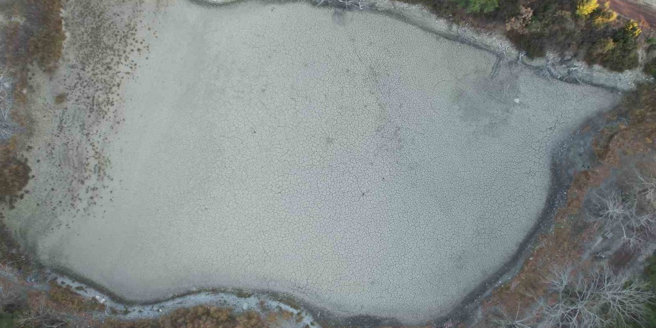 Kuruyan Kolak Gölünün eski ihtişamına kavuşması için aralıksız çalışmalar devam ediyor