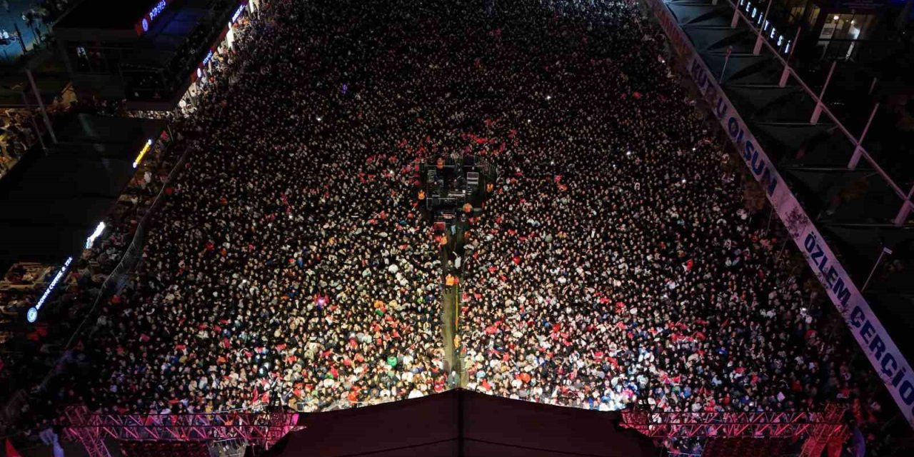 Aydın Büyükşehir’in konserine yoğun ilgi