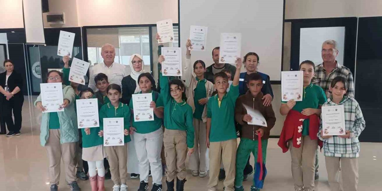 Minik tadımcılara zeytinyağı eğitimi