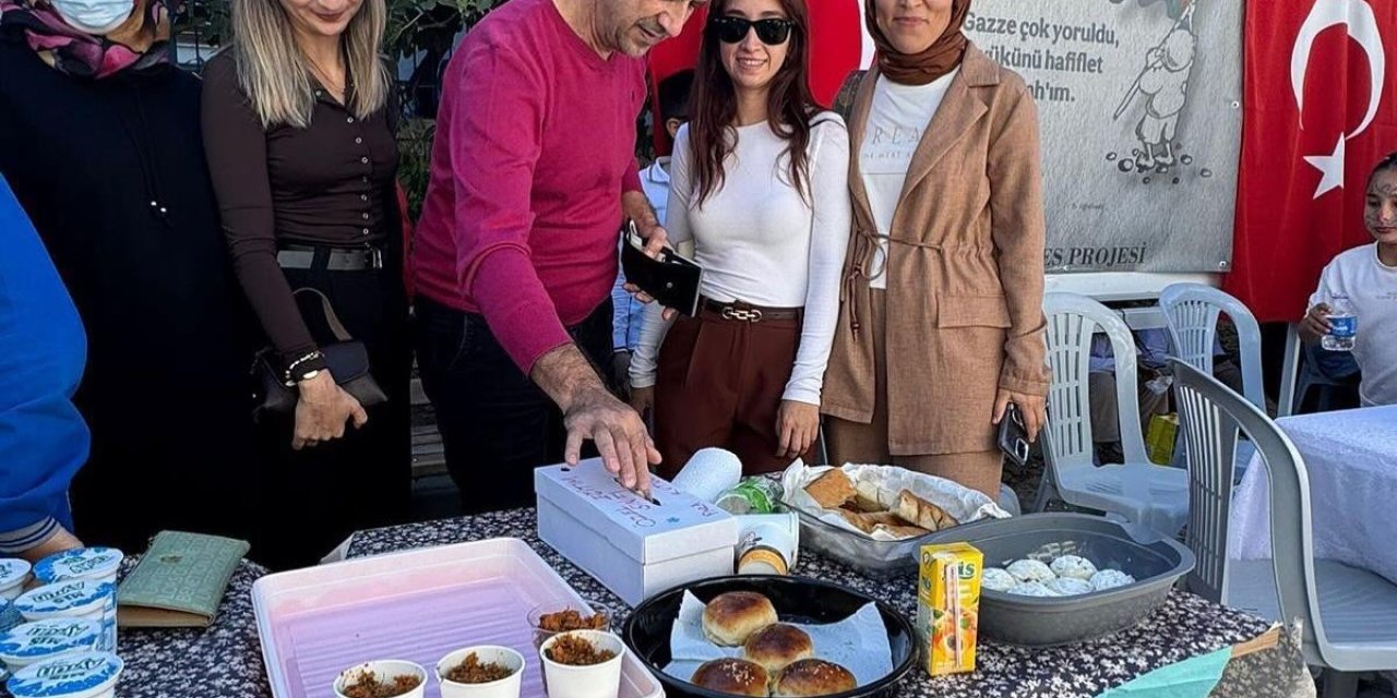 Namık Kemal İlkokulu öğrencileri Gazze için seferber oldu