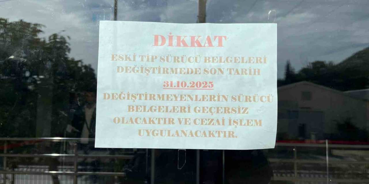 Menteşe’de ehliyet yoğunluğu olmadı: 2 bin 500 kişi hala eski tip ehliyet sahibi