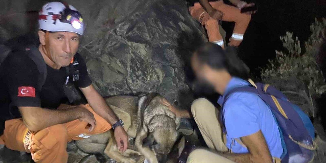 Ormalık alanda mahsur kalan vatandaş 4 saatlik çalışma sonunda kurtarıldı