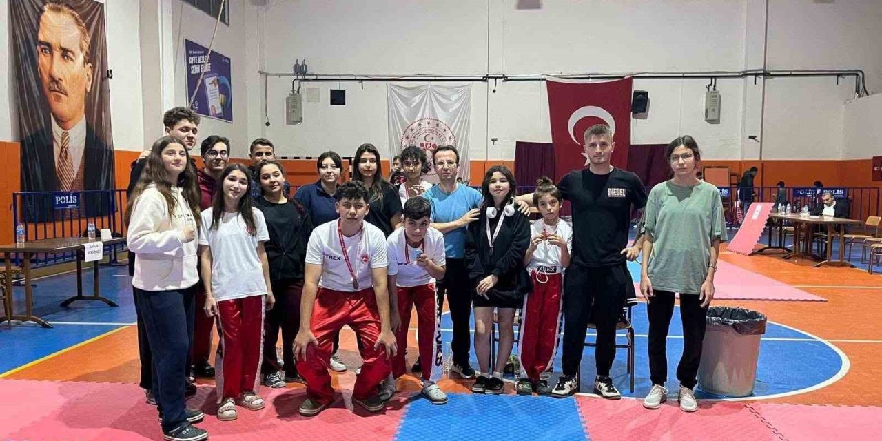 Sarıgöl’de Kick Boks Turnuvasına yoğun ilgi