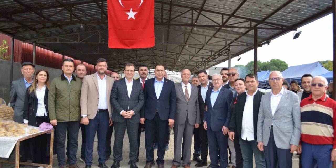 Salihli’de binlerce kişinin katıldığı yağmur duası ve hayır yemeği