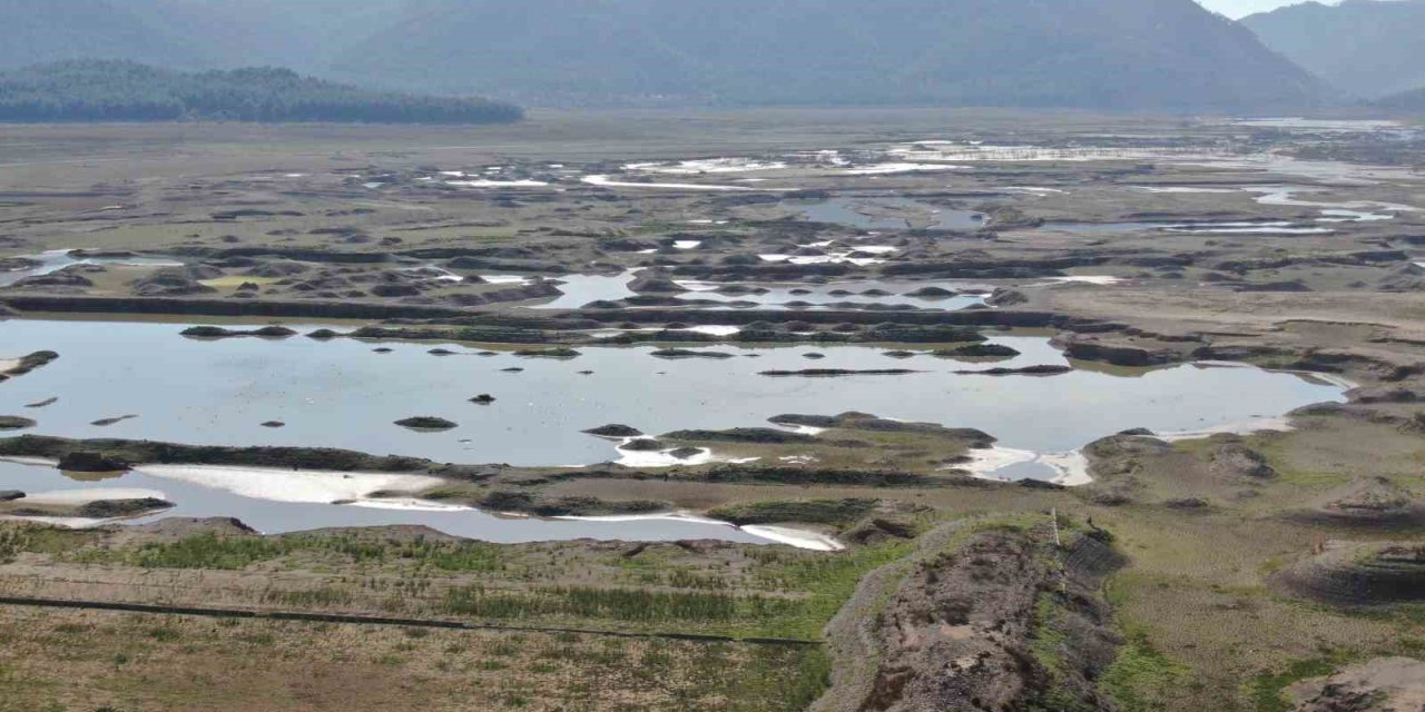 Tahtalı Barajı, tarihinin en düşük seviyesinde