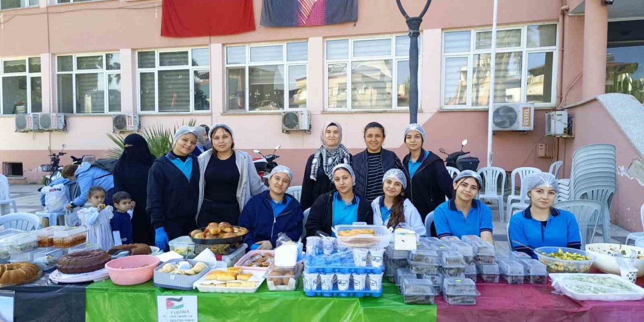 Sarıgöl’de öğrencilerden Gazze’ye anlamlı destek