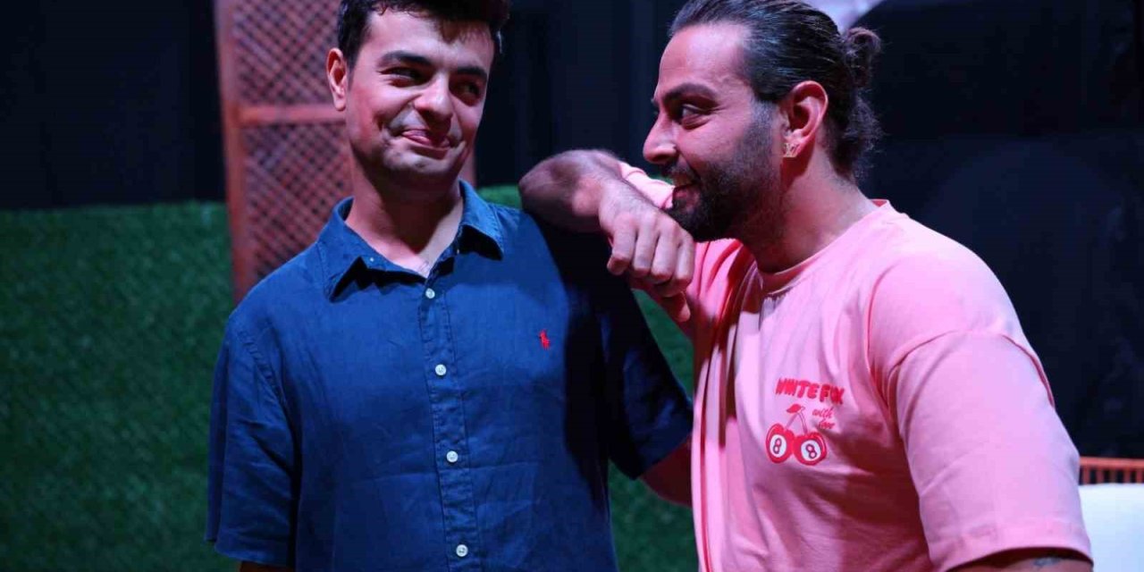 Bodrum Şehir Tiyatrosu’nun oyunu ilgi gördü