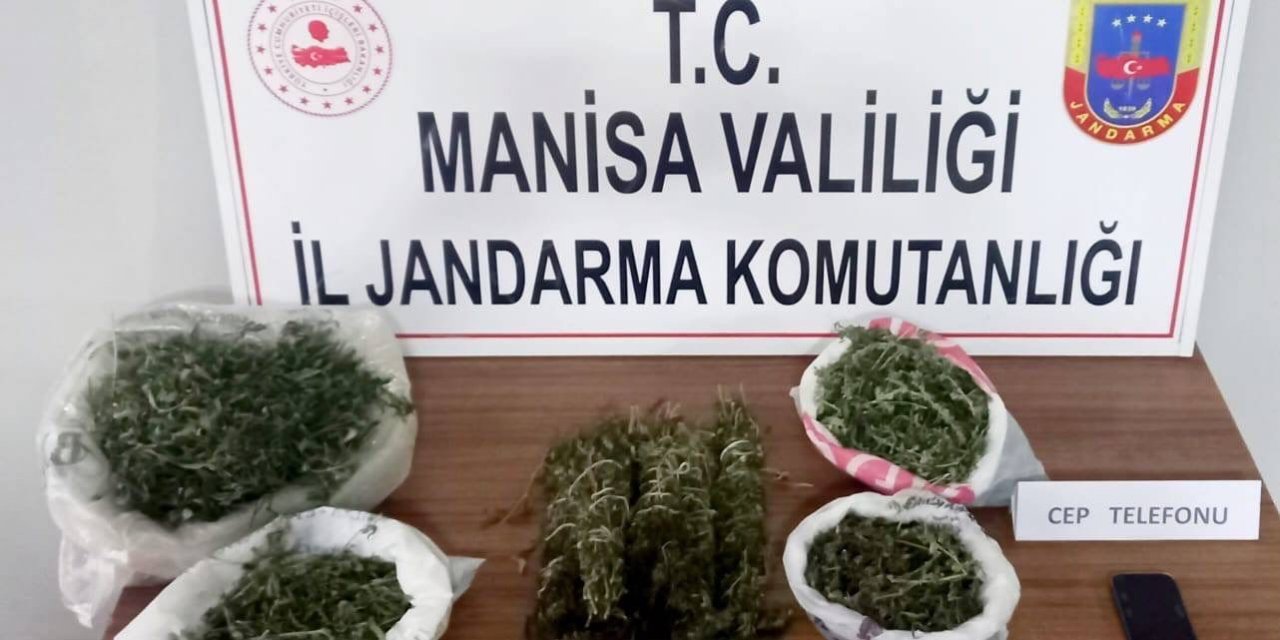 Manisa jandarmasından uyuşturucu operasyonu: 3 tutuklama