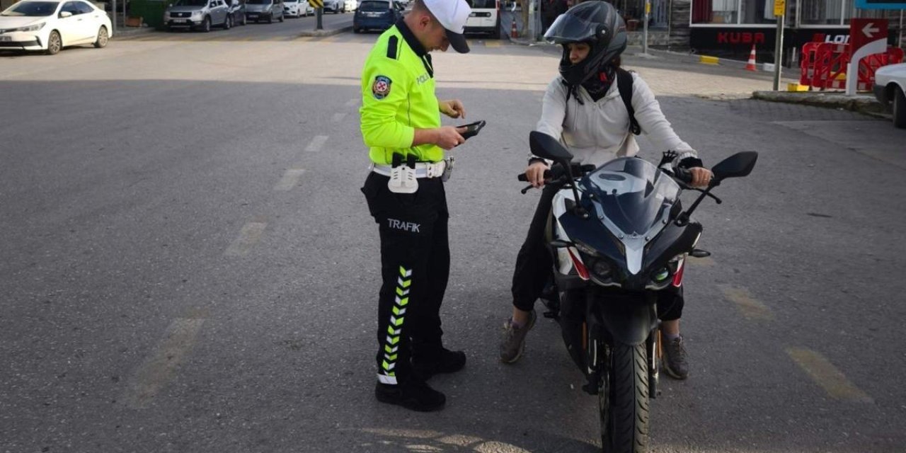 Manisa’da motosiklet ve film cam denetimi