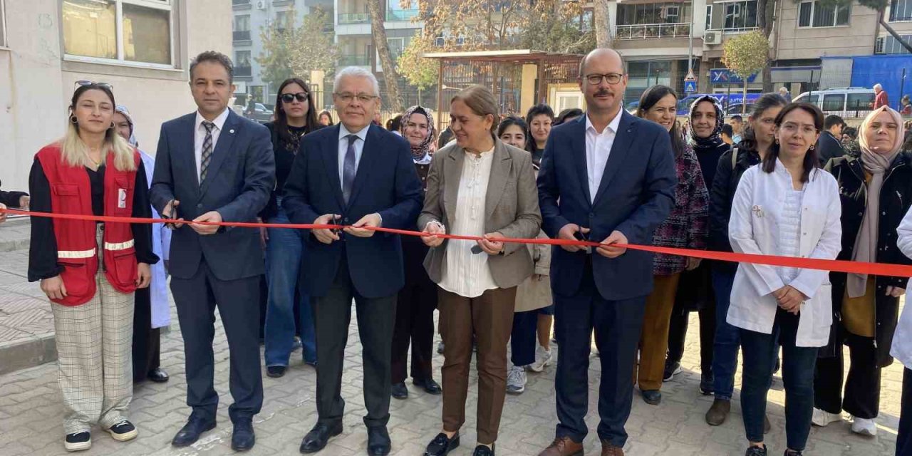 Alaşehir’de öğrenciler Gazze için tek yürek oldu