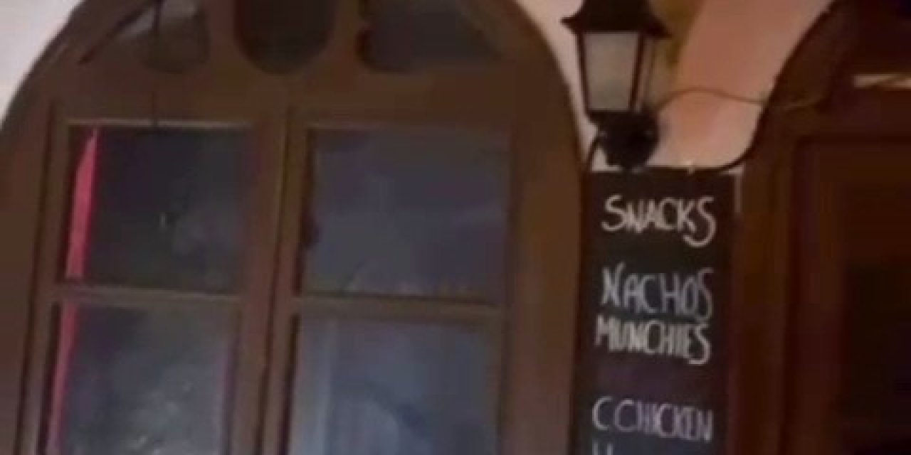 Alaçatı’da eğlence mekanına silahlı saldırı