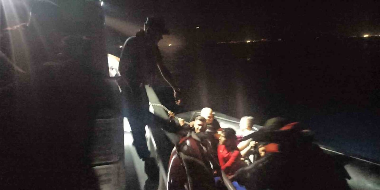 Aydın açıklarında 25 düzensiz göçmen yakalandı