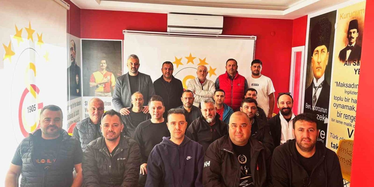 Salihli Galatasaray Taraftarları Derneği’nde Uğur Özçelik güven tazeledi