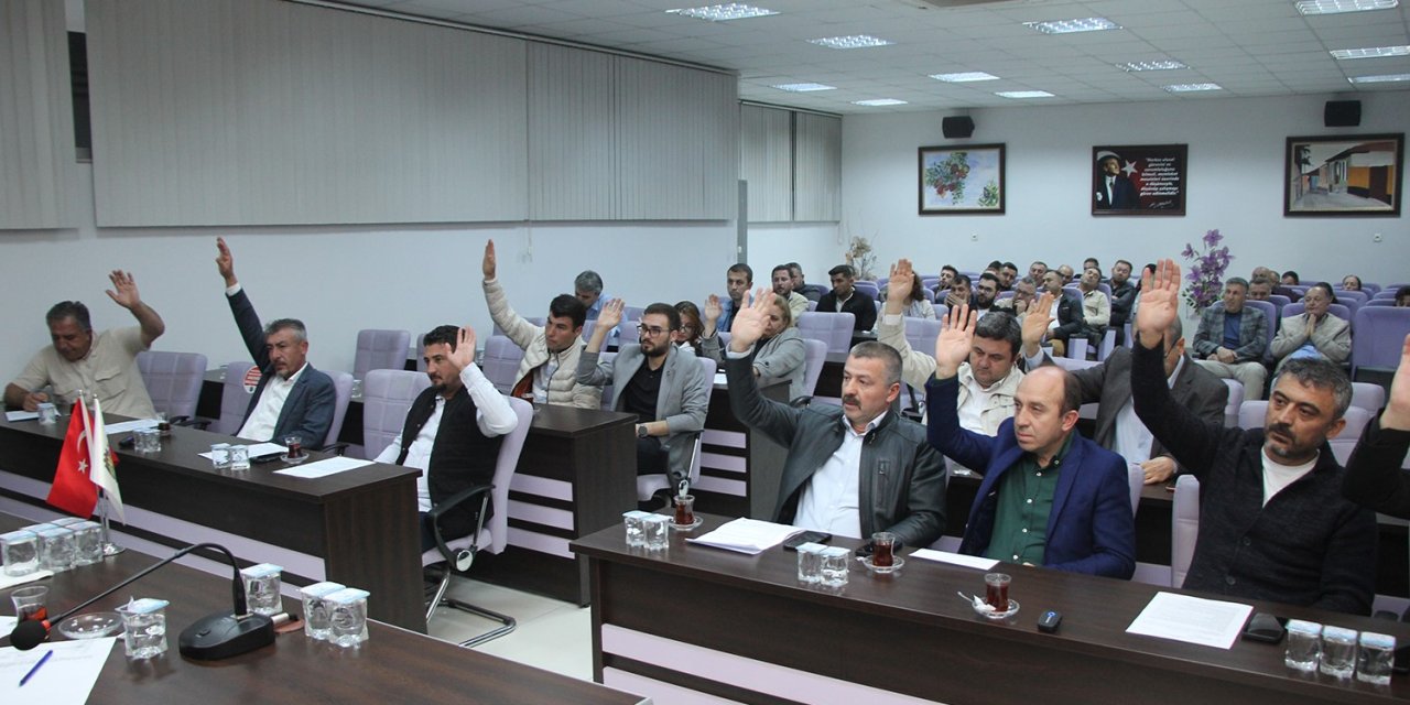 Kira borcu olan kiracılar için ‘kesin tahliye’ maddesi meclisten döndü