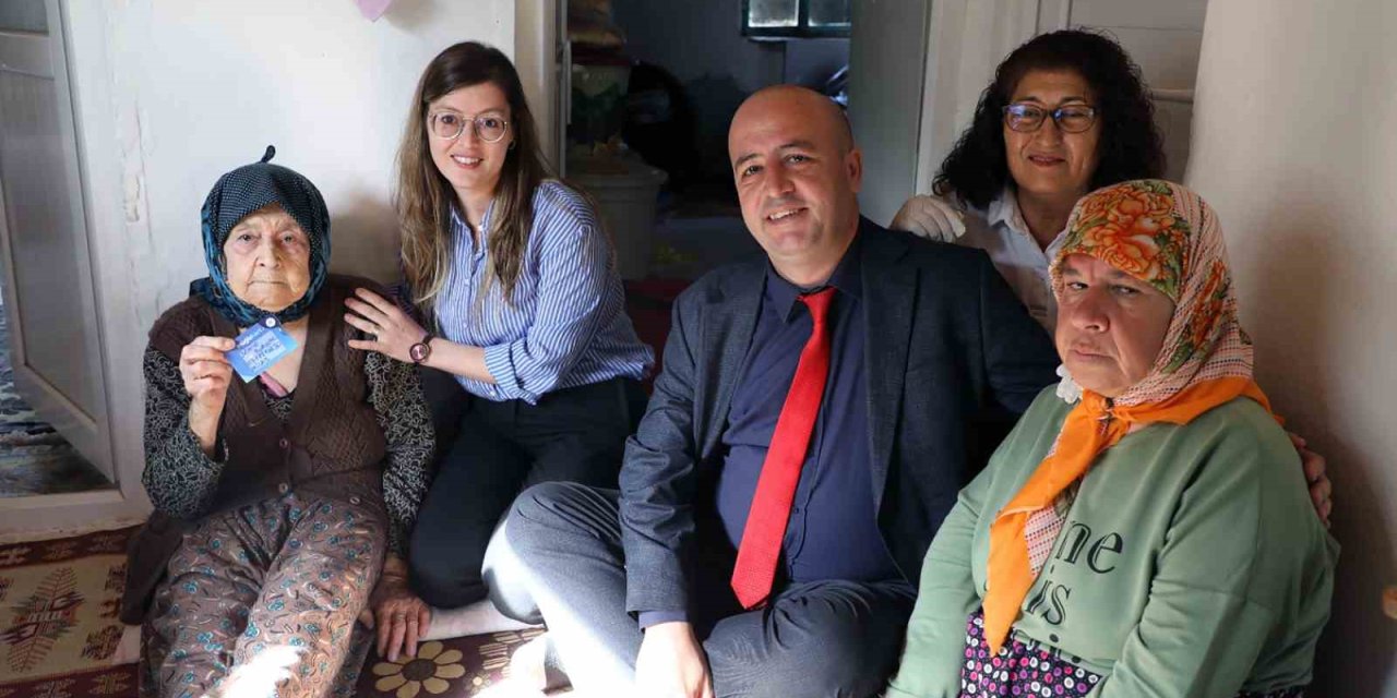 Muğla Büyükşehir ekipleri anne-kız için tüm imkânları seferber etti