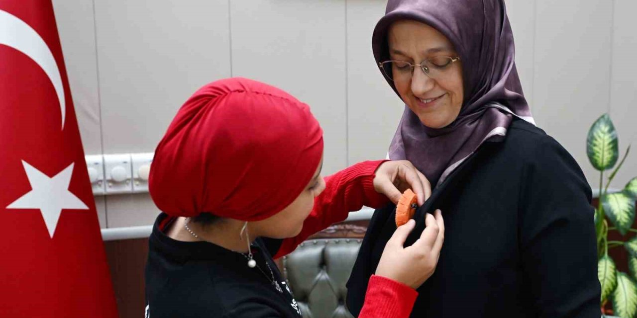 Turuncu renkle lösemiye farkındalık