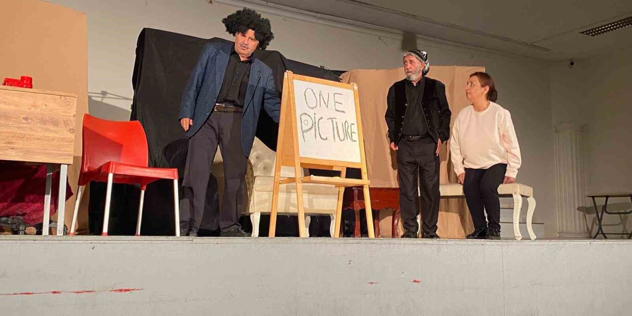 Sarıgöl’de tiyatro etkinliği büyük beğeni topladı