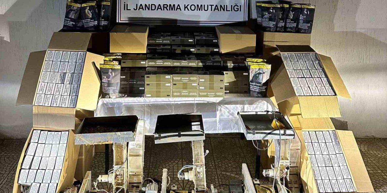 Halı yıkama dükkanı görünümlü iş yerinde kaçak sigara imalatı