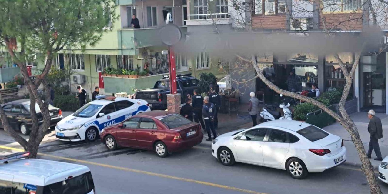 Menteşe’de alacak verecek kavgası kanlı bitti: 1’i ağır 2 yaralı