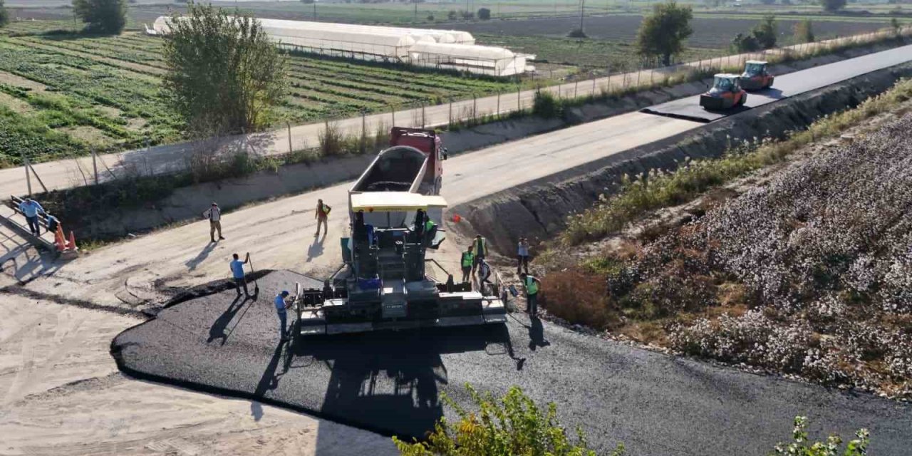 Aydın Büyükşehir Belediyesi 17 ilçede eş zamanlı yatırımlarını sürdürüyor