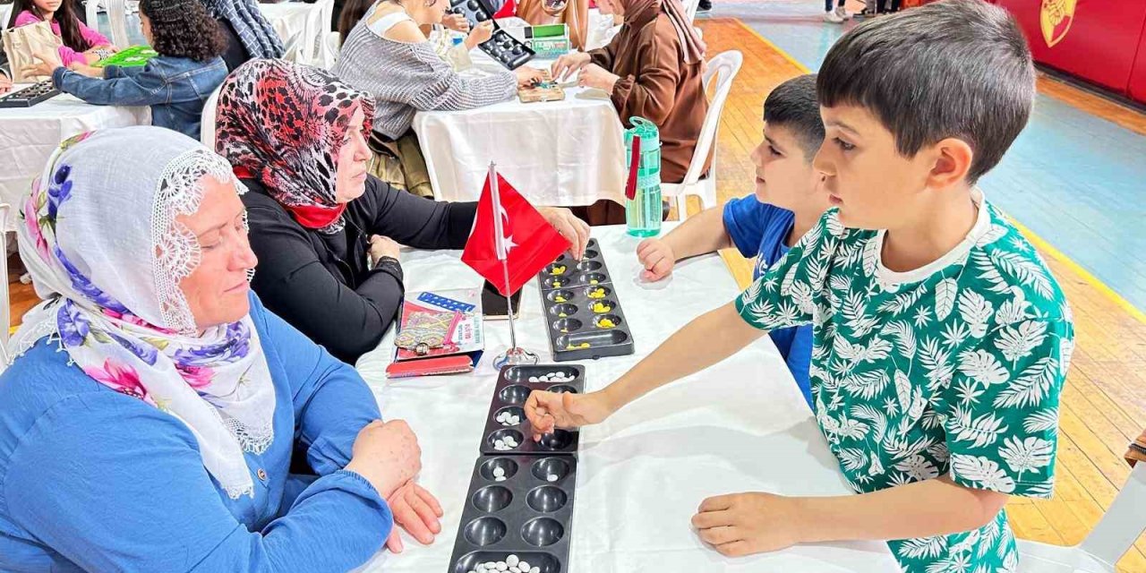 ’Ailemle Oyun Oynuyorum Etkinliği’ne büyük ilgi