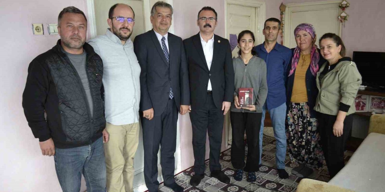 Kaymakam Ateş, öğrencilerin misafiri oldu