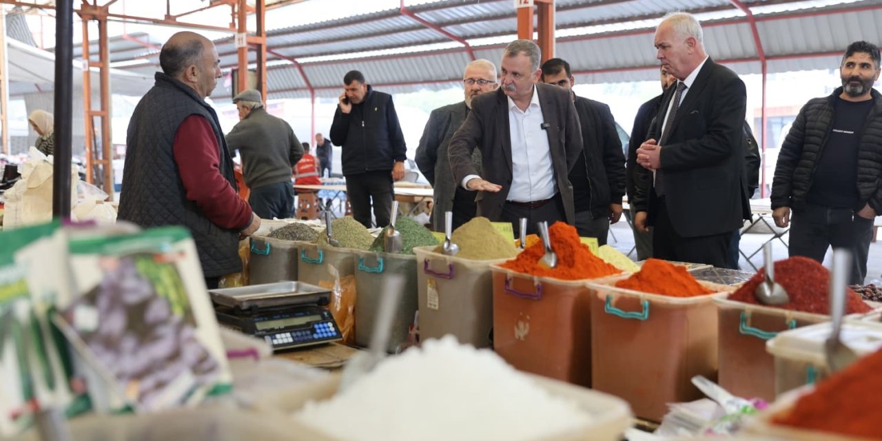 Başkan Balaban Laleli’de pazarcılarla buluştu