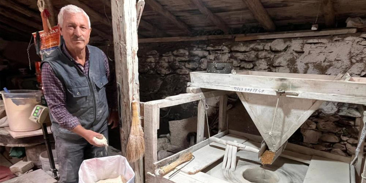 300 yıllık su değirmeni zamanla yarışıyor