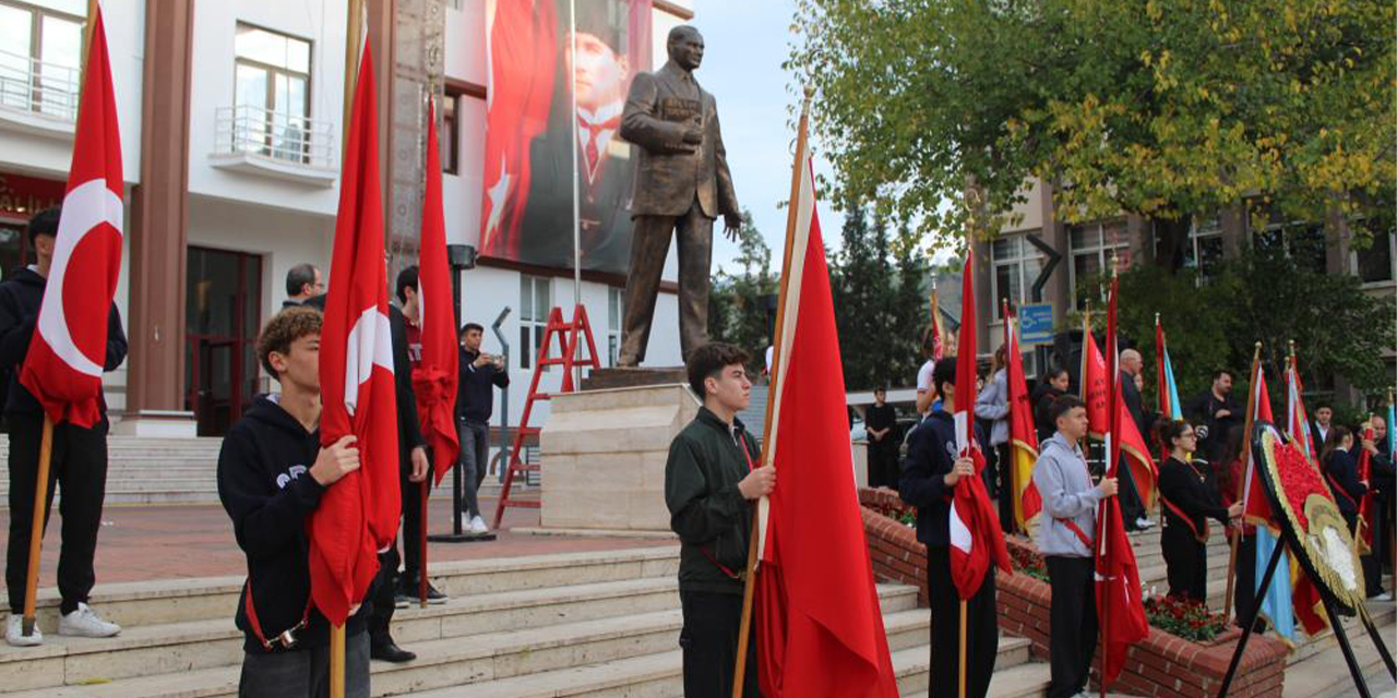 Aydın’da 10 Kasım’da Atatürk duygusu: Hayat 09.05’te durdu