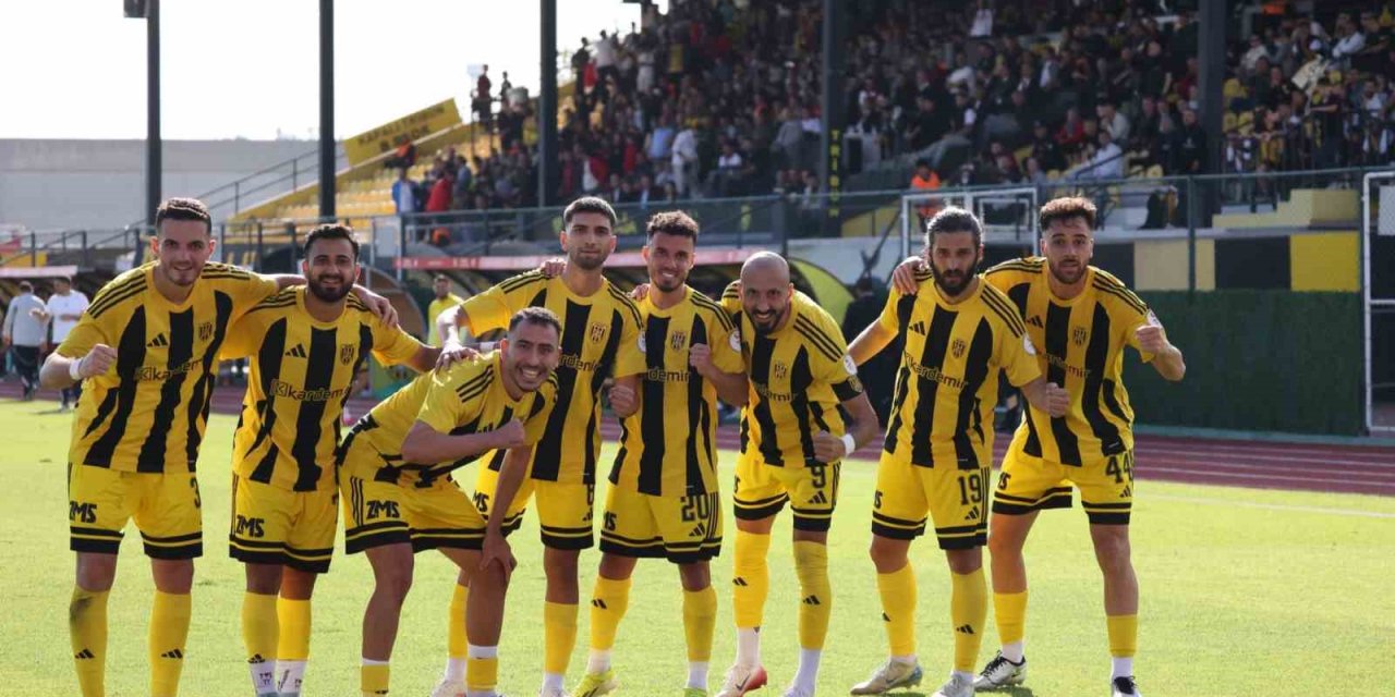 Aliağa FK, hem savunmasıyla hem de hücumuyla öne çıkıyor