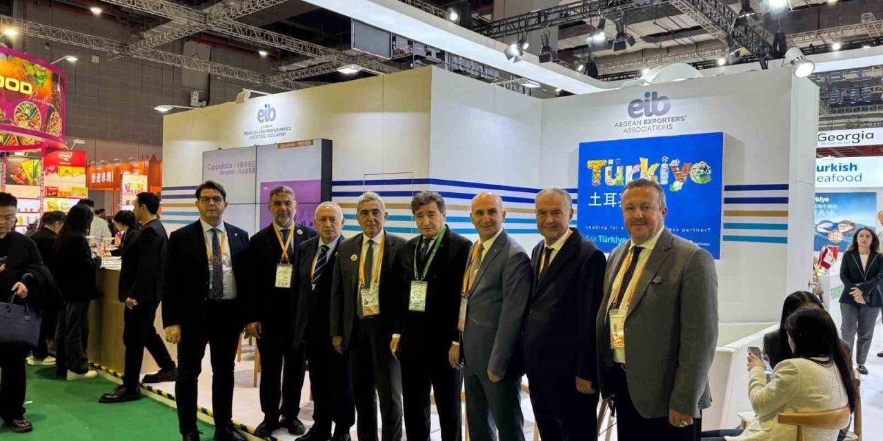 Denizlili sanayiciler Çin Uluslararası İthalat Fuarını ziyaret etti