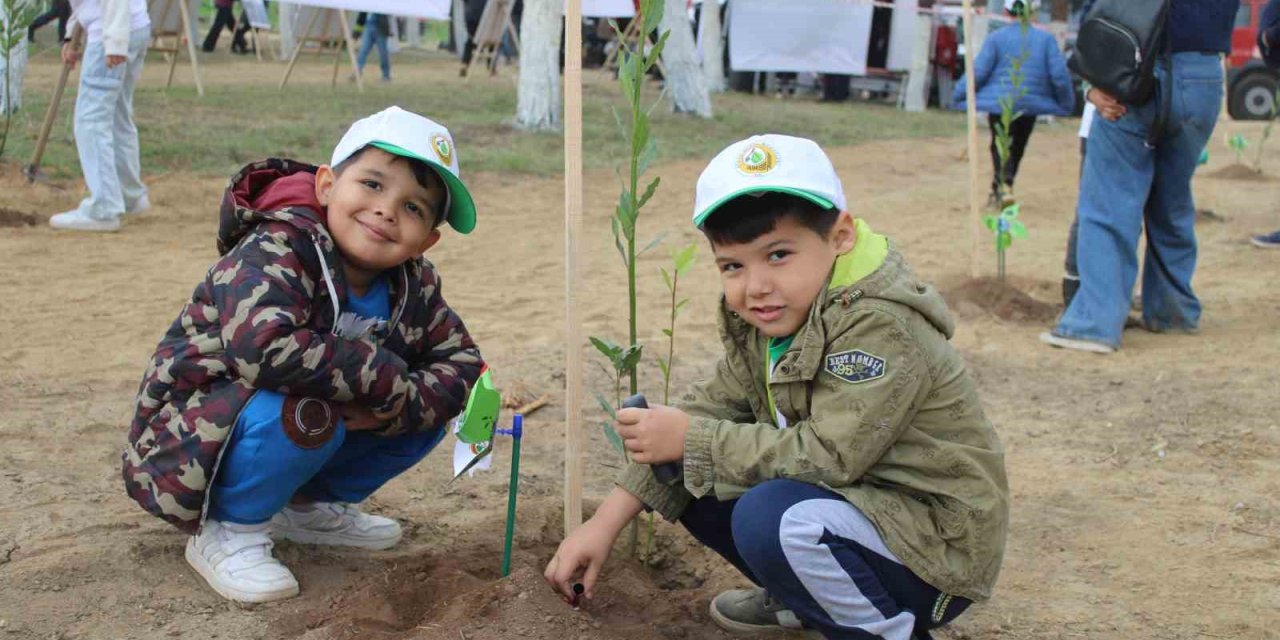 Aydın’da 7 bin fidan toprakla buluştu