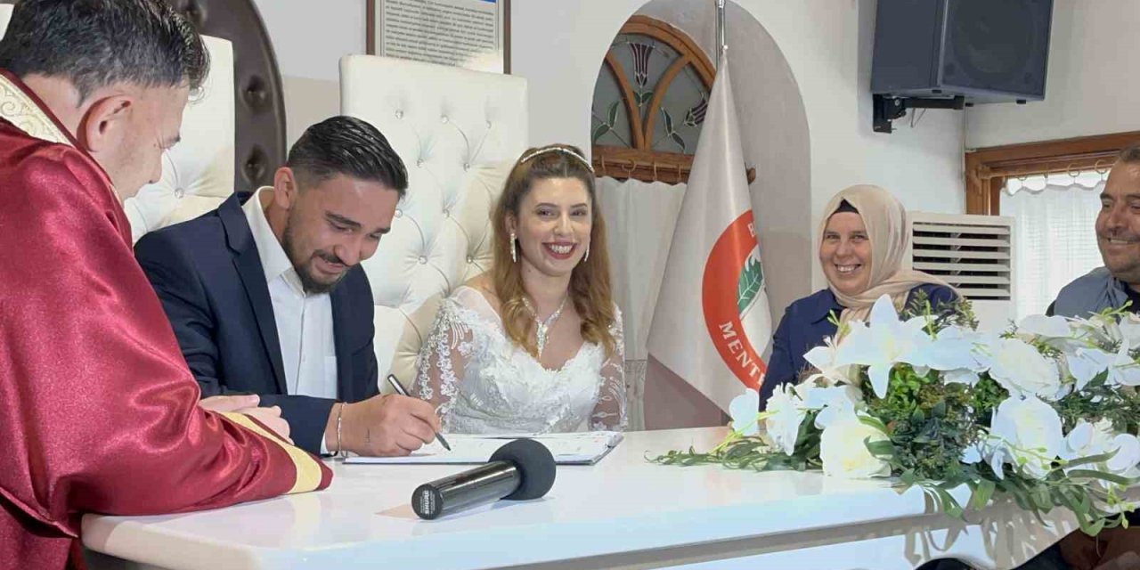 Muğla’da evlilik tarihini özel kılmak isteyen çiftler ’11.11’ i seçti