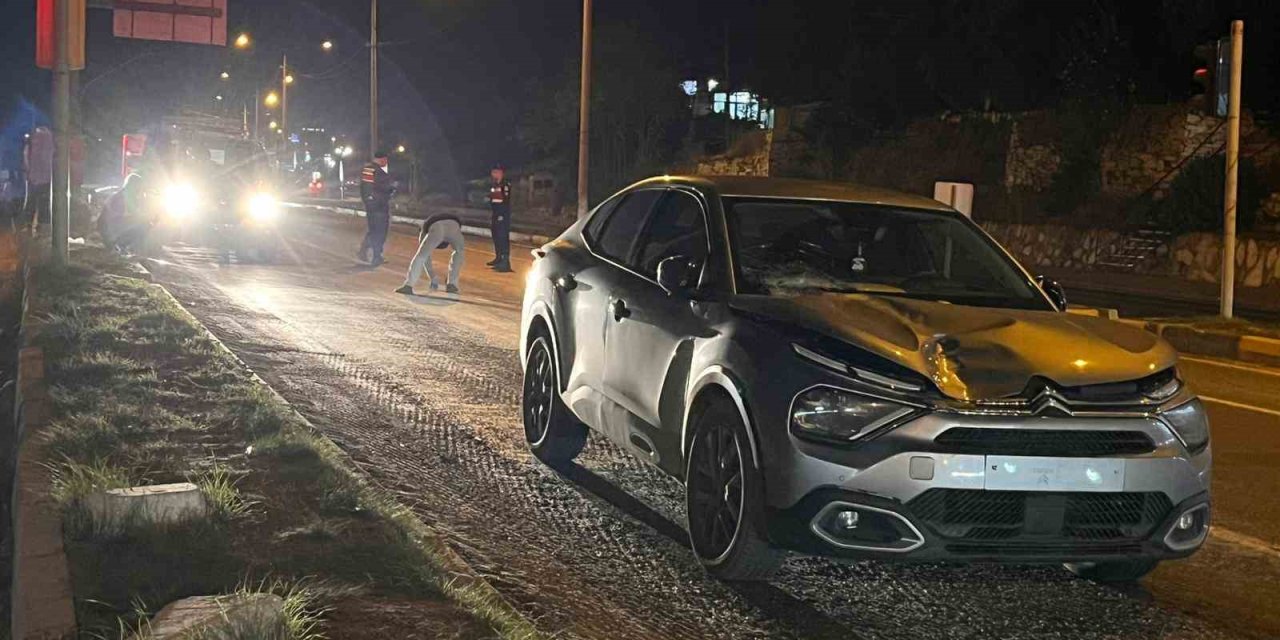 Yatağan’da otomobilin çarptığı çocuk yaralandı