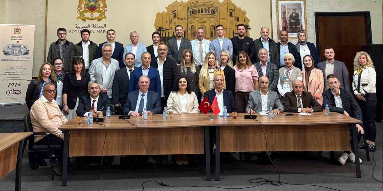 İzmirli iş insanlarından Kazablanka çıkarması