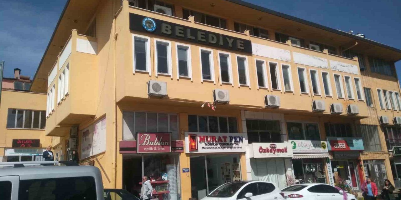 Buldan’da 31 milyonluk kamu zararına neden olan eski başkan, encümen üyeleri ve personele soruşturma izni