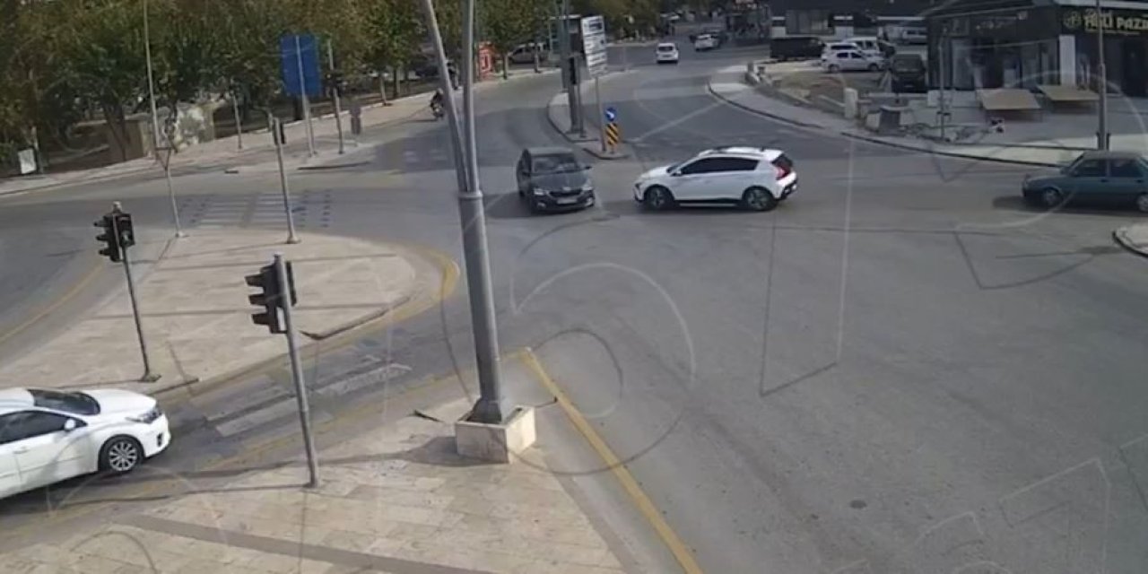 Kırmızı ışıkta geçen otomobile 2 bin 167 TL para cezası kesildi