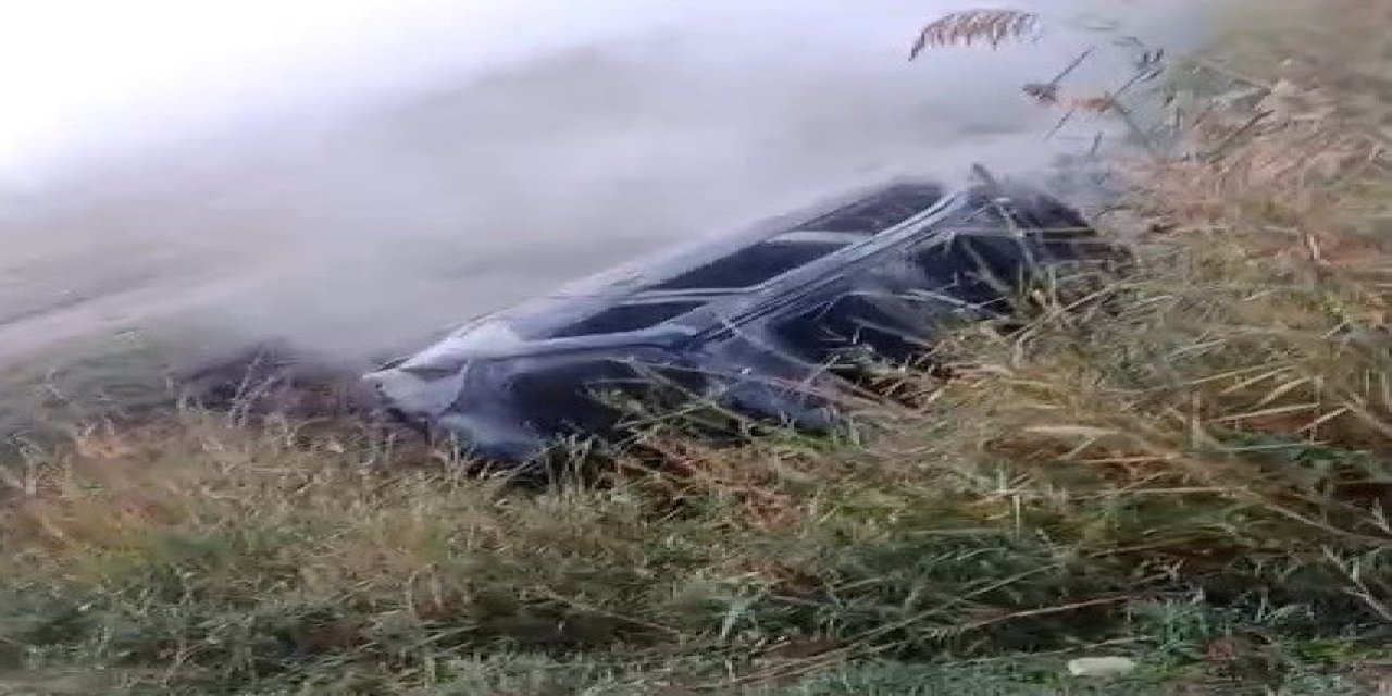 Manisa’da takla atan otomobil alev aldı: Sürücü yara almadan kurtuldu